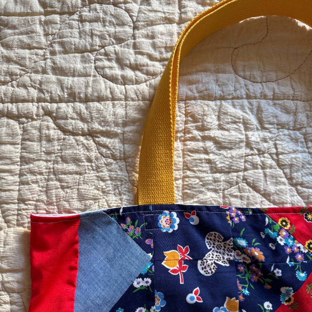 Handmade Vintage Patchwork Tote Bag 21"x17" Muslin Lined - Sew Loved 🧵🪡 - Picture 4 of 13